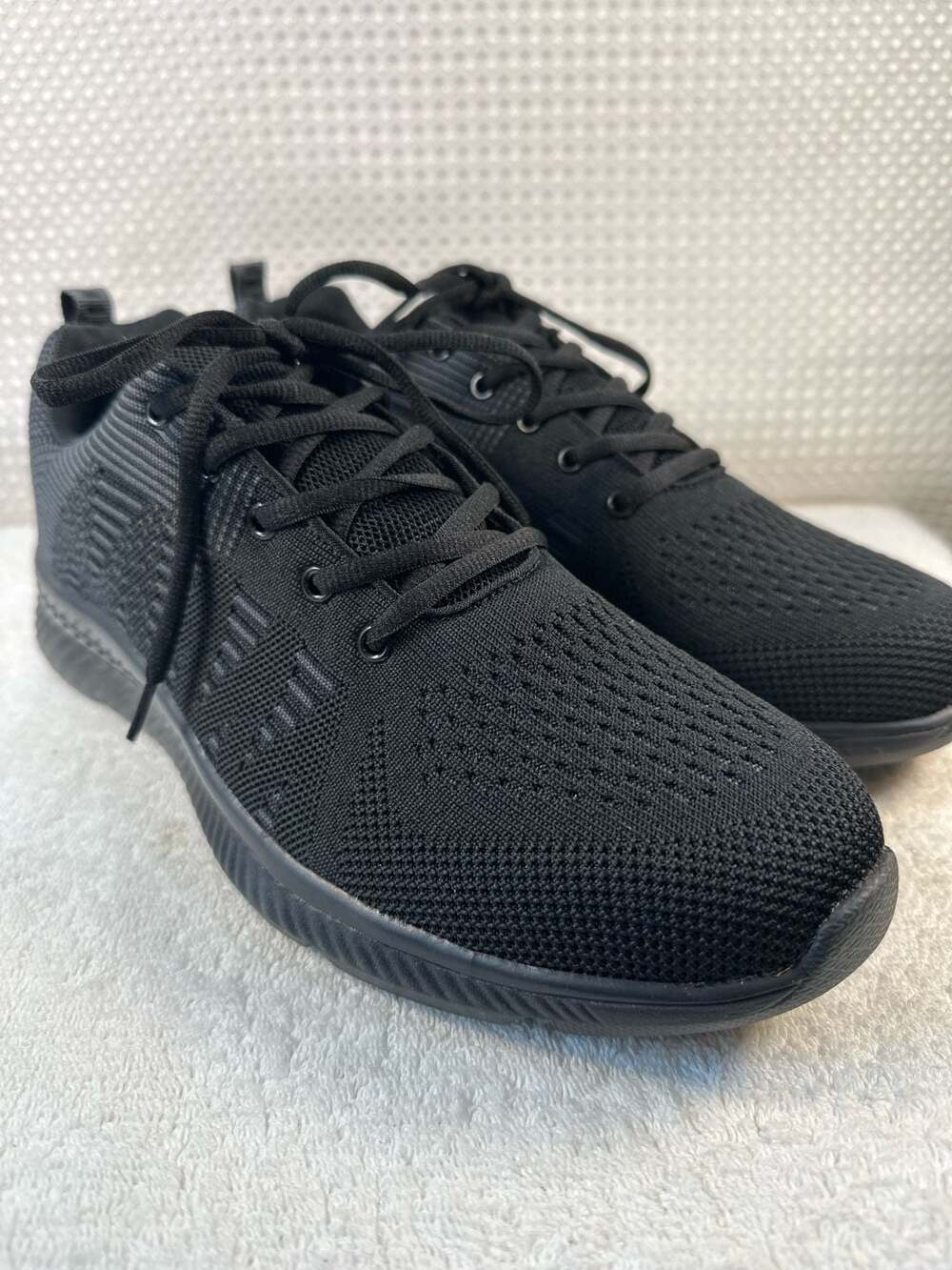 Shein Men's Black Knitted Mesh Breathable Walking Sneakers